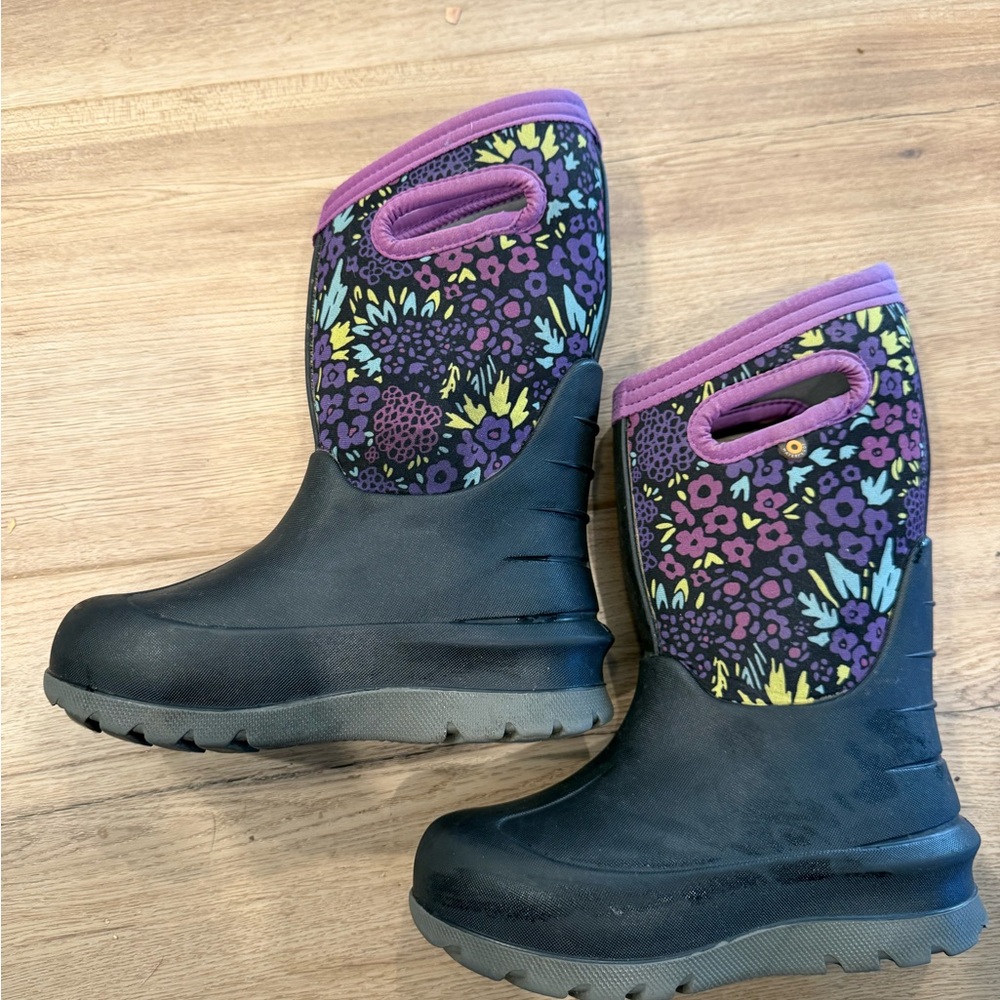 Bogs Kids Black and Purple Floral Boots